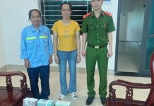 Sau khi chuyển khoản thành công gần 500 triệu đồng từ tài khoản BIDV, người phụ nữ được công an mời lên làm việc