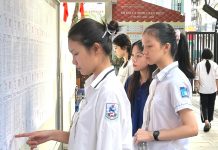 Xin chia buồn với nhiều thí sinh thi đại học năm nay! Điểm chuẩn tăng ngoài dự đoán, pPhụ huynh cũng s;;ố;c