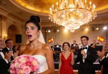 En el instante en que nuestras manos aún olían a recién casados, mi esposo alzó la copa y declaró: “Este baile es para la mujer que he amado en secreto durante diez años.” Sentí que el mundo se abría bajo mis pies cuando caminó… directo hacia mi hermana, entre aplausos que parecían cuchillos. Con el corazón desgarrado, miré a mi padre y le hice una sola pregunta. Su respuesta cayó como un disparo: mi marido se atragantó, mi hermana se quedó de piedra… y yo supe que ese silencio sería el inicio de una verdad capaz de destruirnos a todos.