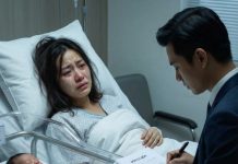 Vừa sinh con được ba ngày, còn chưa kịp hồi sức thì chồng đã lạnh lùng đưa đơn ly hôn bắt ký ngay tại bệnh viện. Không khóc lóc, không níu kéo, cô chỉ lặng lẽ mỉm cười rồi ký vào tờ giấy ấy. Ai cũng nghĩ cô cam chịu, nào ngờ ngay tối hôm đó, cô âm thầm làm một việc khiến người đàn ông kia bàng hoàng đến quỳ gối xin tha thứ, thậm chí van nài được gặp mẹ con cô một lần. Nhưng mọi chuyện lúc này… đã không còn đơn giản nữa.