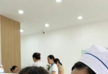 Một bé gái nhỏ tuổi đã đến bệnh viện với mong muốn duy nhất: được gặp bố lần cuối. Khi y tá hỏi “Bố em là ai?”, câu trả lời của em khiến tất cả mọi người trong phòng lặng người, không ai cầm được nước mắt…