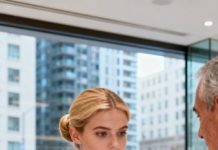 After my family abandoned me during a winter storm, I presented the old elite card my father never talked about, and the branch manager’s stunned reaction told me there was a secret buried deep in our bloodline