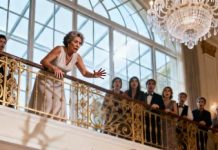 El baby shower de mi hermana era en un restaurante de lujo. De pronto tomó el micrófono y gritó: “¡También celebramos hoy el aborto espontáneo de mi hermana!”.