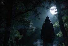 Después de la comida, un mareo me invadió de repente. Mi esposo me sostuvo, con voz suave: “Aguanta, cariño, te llevaré al hospital.”