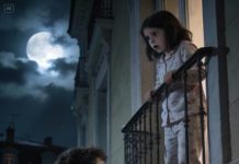 Era una noche helada cuando lo vi trepando por la pared de la mansión. Un niño sin hogar, con manos ensangrentadas y dedos congelados, intentando salvar a mi hija