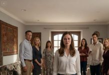 Mi propia madre dijo: “Ojalá nunca hubieras nacido…” Me mantuve firme y respondí: “Considérenme como si nunca hubiera existido. Vivan sus vidas como si nunca hubiera existido una hija llamada Claire.” Todos guardaron silencio. Toda la fiesta se paralizó.