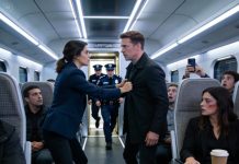 El café aún estaba caliente cuando mi esposo me lo puso en las manos en la estación, sonriendo como si nada pasara. “Bébetelo, es un viaje largo”. Tragué, un sorbo, luego otro, hasta que la taza estuvo vacía y el suelo pareció inclinarse debajo de mí. Las voces de la multitud se extendieron en ecos. En el tren, su aliento me rozó la oreja. “En una hora, ni siquiera recordarás tu nombre”. El pánico atravesó la niebla; mis pensamientos se dispersaron, mi pulso rugió. Lo alcancé, pero mis dedos fallaron. Entonces un extraño se abalanzó sobre mí, frenético. “¡Oye, soy yo! ¡¿Qué te pasó?!”