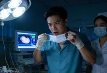 Sau ly hôn tôi giấu kín giọt máu của Anh, đến lúc sinh thì Bác sĩ đỡ đẻ kéo khẩu trang xuống khiến tôi chết lặng