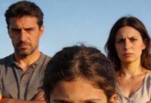 Tenía solo 12 años cuando mis padres me echaron de casa por mis malas notas. “Eres inútil, no vuelvas jamás.” Dormí en la calle, pasé hambre y aprendí a sobrevivir solo.