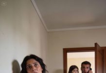 Acabábamos de acostar a nuestro recién nacido cuando mi hija de seis años fue a mirarlo. “¿El bebé duerme bien?” preguntó.