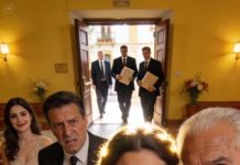 Mis padres siempre eligieron a mi hermana. A mí me dejaron la etiqueta de “fracaso”: abandoné la universidad y, según ellos, eso me hacía incapaz de tocar el negocio familiar de 80 millones.