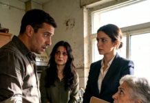 «Cariño, usé la tarjeta de tu mamá y la rechazaron delante de todo el mundo, ¡qué vergüenza!», sollozó mi nuera al teléfono, la voz quebrada, casi histérica. Antes de que pudiera responder, escuché el portazo: mi hijo irrumpió en casa, rojo de rabia, gritando «¡Mamá, explícale esto ahora mismo!». Pero las palabras se le murieron en la garganta en cuanto cruzó el umbral y vio quién estaba de pie a mi lado, mirándolo en silencio, como si hubiera estado esperando precisamente ese momento.