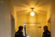 Mi cuñado me golpeó hasta que mis piernas dejaron de sostenerme. Mientras yo intentaba respirar, mi hermana solo miró la escena y escupió: “Debiste firmar el préstamo.”