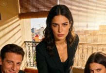 El día de mi cumpleaños, mi propio marido y mis hijos me entregaron papeles de divorcio y un aviso de desalojo. “La casa, el negocio, la empresa… todo ya no es tuyo”, soltó él, como si me estuviera regalando flores.