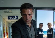 Sospechaba de mi propio hijo, así que fingí unas “vacaciones” y escondí una cámara en mi oficina. Antes de irme, el conserje me tomó del brazo y susurró: “Mire la transmisión a las 7. Ahí lo entenderá todo”.