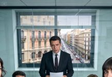 Mi hermana me regaló un test de ADN por mi cumpleaños, riéndose: “A ver si esto explica por qué eres el ‘error de otro hombre’ en la familia”. Todos se rieron. Yo también… pero por dentro me ardía.