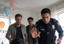 Después del cumpleaños de mi hija, la casa quedó llena de globos desinflados y envolturas. Ella, curiosa, abrió una última caja sin tarjeta… y en segundos se desplomó como si le hubieran apagado el cuerpo.