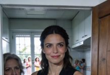 Mi suegra organizó un baby shower… para la amante de su hijo. Cuando anunció que esperaba gemelos, dos varones, la familia aplaudió como si yo no existiera. Después me llevó a un cuarto, me puso un maletín en las manos: 700 mil dólares.