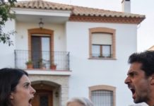 Mi propio hijo me cobraba 1.800 dólares al mes por “vivir bajo su techo”, mientras su suegra disfrutaba de la casa sin pagar un solo centavo; soporté la humillación en silencio hasta que un día descubrí mi salida perfecta: compré una villa al contado y me fui sin mirar atrás. Pero cuando él se enteró de que ya no podía controlarme, perdió por completo la cabeza.