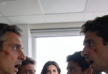 Se burló de mí delante de sus amigos por no tener trabajo, y cada risa cayó como una humillación pública que me quemó por dentro; ninguno de ellos imaginaba que, mientras me despreciaban con arrogancia, yo era el dueño de la empresa en la que todos trabajaban, y cuando por fin descubrieron la verdad en el instante exacto en que los despedí, ya era demasiado tarde para arrepentirse.