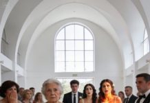 El día de mi boda pensé que nada podía sorprenderme… hasta que la mejor amiga de mi prometido apareció vestida de blanco, con un vestido de novia más llamativo que el mío.