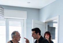 Después del funeral de mi esposa, mi yerno me miró con desprecio y escupió las palabras que jamás olvidaré: “Haz tus maletas y no vuelvas nunca más”. No discutí. No lloré. Solo asentí y salí de aquella casa con las manos vacías.