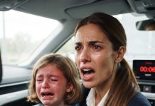 Llevé a mi hija de seis años al dentista por un simple dolor de muela, pero lo que el doctor extrajo de su boca no era un diente. Era un dispositivo militar que desató nuestra peor pesadilla.