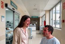 Estando embarazada de ocho meses, mi teléfono sonó a la medianoche. Era la policía advirtiéndome que mi esposo estaba en la clínica con otra mujer, pero la escena al abrir la cortina me dejó helada.