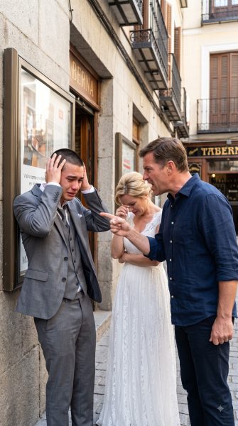 Father_shouting_at_crying_son_202608241142