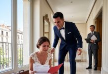 “¡Estás vetada de mi boda, vieja!” Me gritó mi hija antes de mi partida. Al día siguiente de la boda, cancelé las tarjetas, vendí la casa y su mundo se derrumbó.