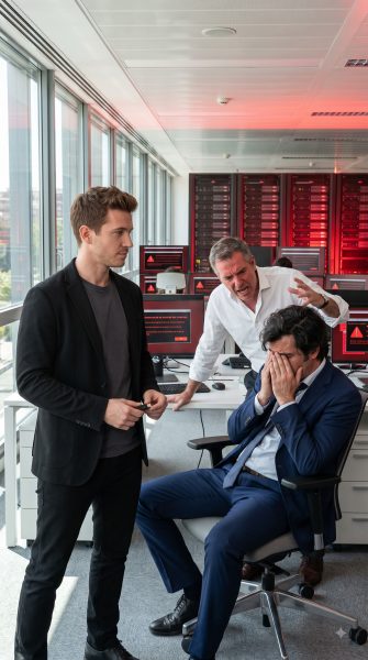 Engineers_confronting_colleague_…_2K_202609081138