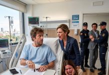 Caí desmayado en mi propia casa y lo último que escuché fue la risa maquiavélica de mi cuñada celebrando mi fin. Cuando desperté en el hospital, el médico me dijo que había estado un mes en coma… y una horda de abogados rodeaba mi cama para quitarme todo.